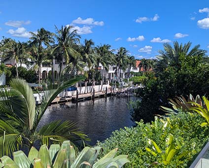 Market Pulse: Interest Rates, Inventory, and Buyer Motivation This Season